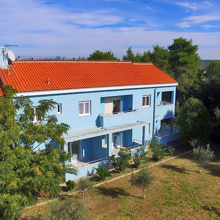 Sara Apartments Petrcane Exteriér fotografie