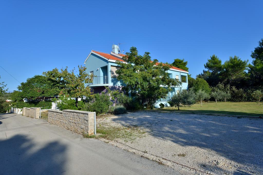 Sara Apartments Petrcane Exteriér fotografie