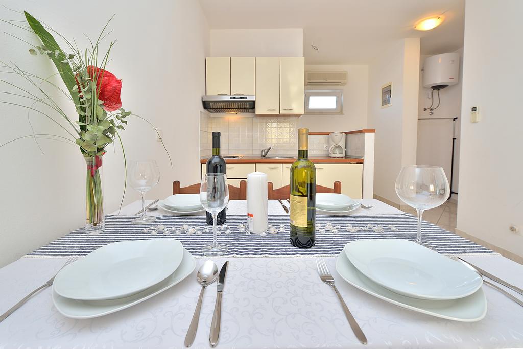 Sara Apartments Petrcane Pokoj fotografie
